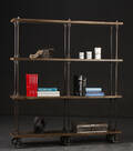 Reol i industrielt design