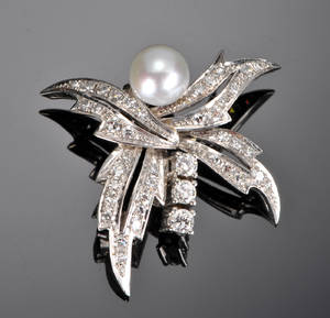 Perle og brillantbroche - ca. 1.00 ct.