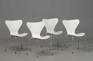 Arne Jacobsen. Fire stole, Syveren, model 3107 4