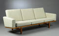 Hans J. Wegner. Tre-pers. sofa, model GE-2363 