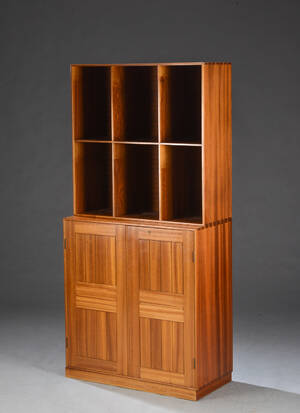  Mogens Koch. To reoler af mahogni 2 