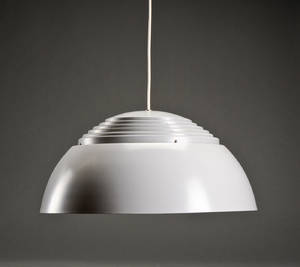 Arne Jacobsen. AJ pendel