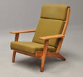 Hans J. Wegner. Lænestol i egetræ, model GE-290