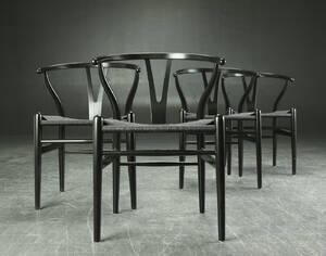 Hans J. Wegner. Fire Y- stole, model CH-24 4 Denne vare er sat til omsalg under nyt varenummer 4272145