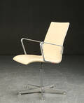 Arne Jacobsen. Armstol, model 3273  Red Label Oxford 