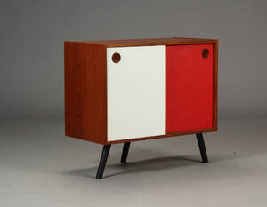 Dansk møbelproducent. Skænk, teaktræ, 1960erne 