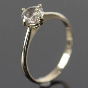 Solitaire ring af 14 kt. guld med brillant 1.00 ct.