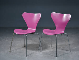 Arne Jacobsen, To syverstole, model 3107 2