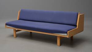 Hans J. Wegner. Briks  Daybed, model GE-258 
