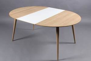 BruunMunch, spisebord med tillægsplade, model PLAYdinner Round. 2 