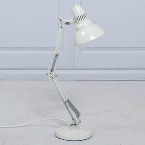 SKRIVBORDSLAMPA, 1900-talets andra del