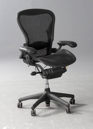 Chadwick  Stump, Herman Miller, kontorstol Aeron 