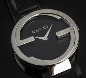 Gucci herrearmbåndsur af stål 