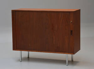 Dansk møbelproducent. Arkivskab af teaktræ