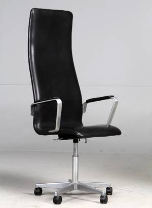 Arne Jacobsen. Højrygget Oxford kontorstol