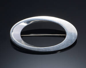 Hans Hansen, Broche af sølv