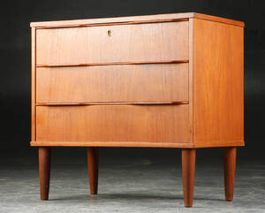 Lille kommode af teak, 1950erne