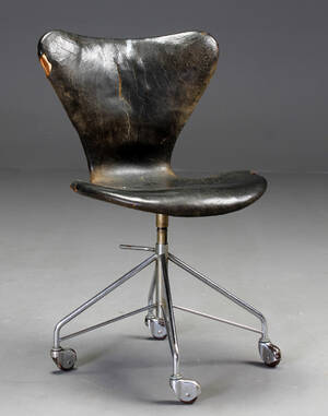 Arne Jacobsen. 7er kontorstol, model 3117 