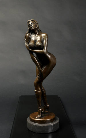 Erotisk broncefigur i form af kvinde