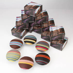 Otte store knager med Paul Smith stof Ø 9,5 cm., model DOT 8 