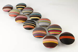 12 button-up knager betrukket med stribet Paul Smith uldstof 12 Denne vare er sat til omsalg under nyt varenummer 4346446