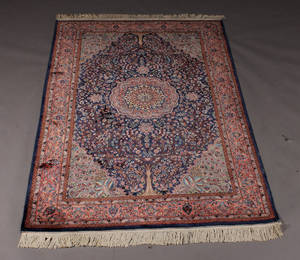 Persisk Bidjar tæppe. 218 x 136 cm.