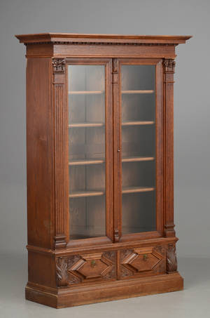 Egetræsvitrine, Danmark ca. 1920