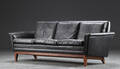 Tre-personers sofa, sort læder med stel af palisander
