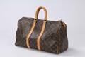 Louis Vuitton. Taske, model Keepall  Denne vare er sat til omsalg under nyt varenummer 4874220