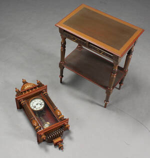 Tobaksbord samt vægur 2