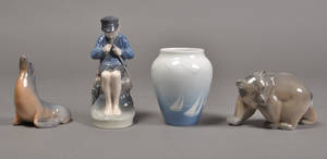 Royal Copenhagen  Bing og Grøndahl. Figurer, vase m.m.. 3
